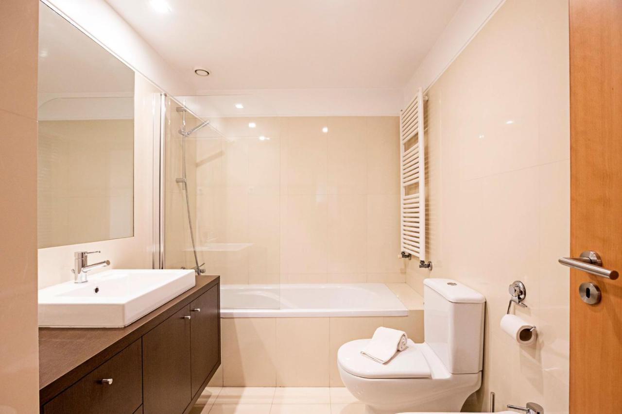2Br Flat By Metro W/ Free Parking By Lovelystay 빌라노바데가이아 외부 사진